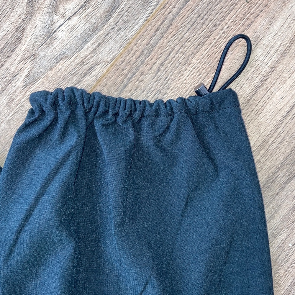 #99. 🆕 NWOT - Abercrombie - Women’s Black Tank Jumpsuit with Drawstring Waist - Picture 2 of 4